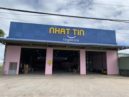 Thi công Bảng Hiệu Nhat Tin Logistics